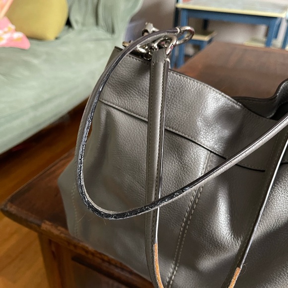 Coach Lexy Grey Triple Compartment Leather  Shoulder Bag Purse - Picture 5 of 14